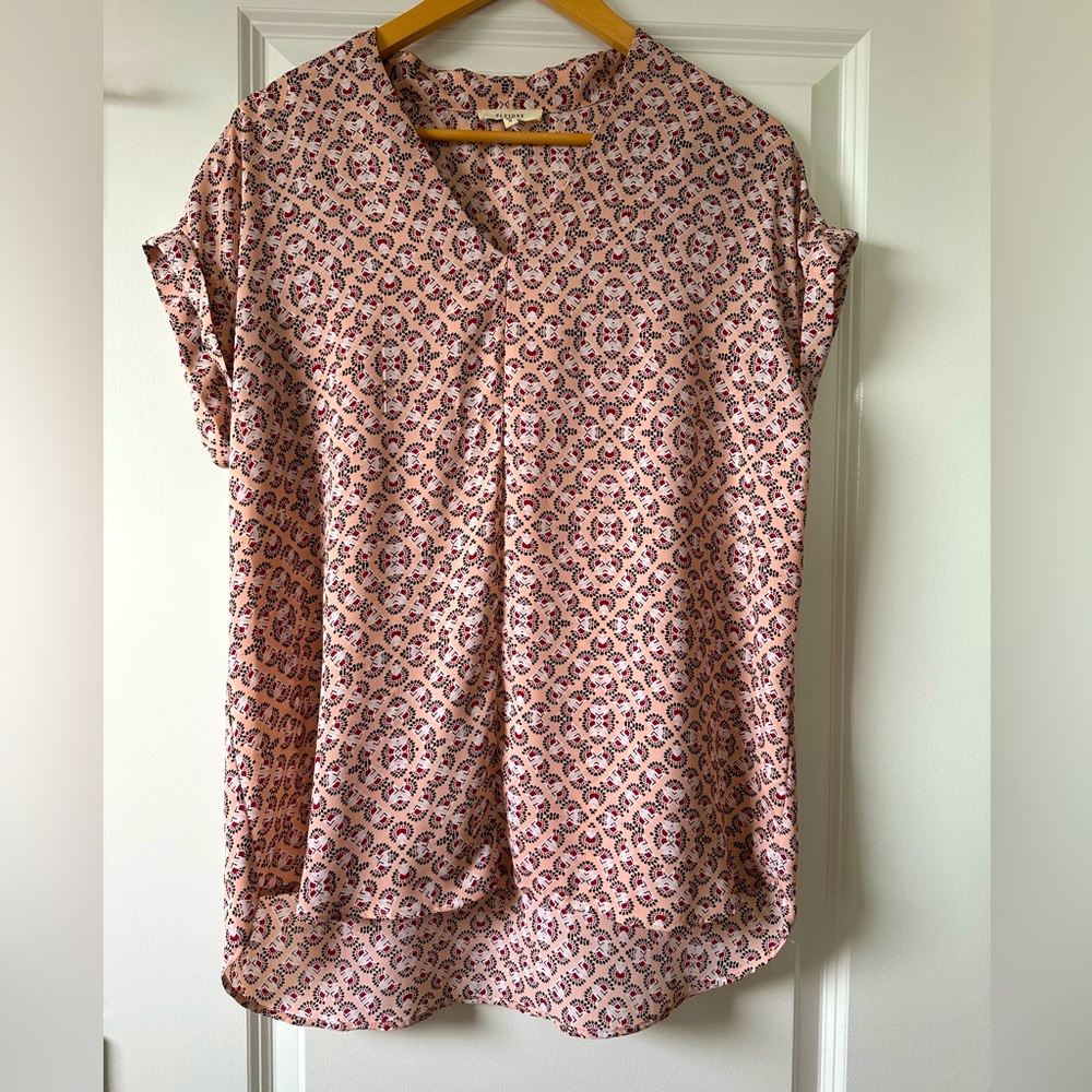 Flowy top great with slacks or a skirt